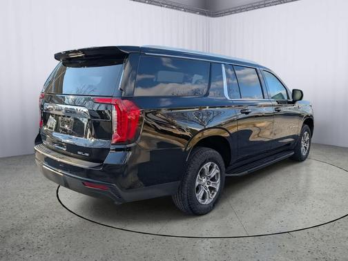 2022 GMC Yukon XL SLE
