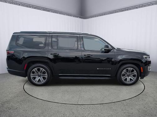 2023 Jeep Wagoneer Series II 4x4