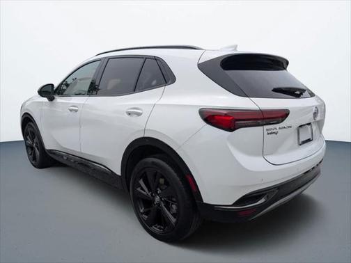 2022 Buick Envision FWD Essence