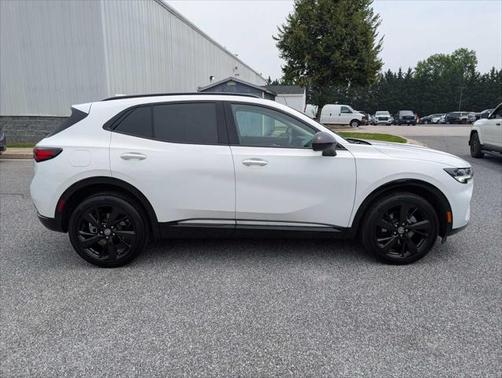 2022 Buick Envision FWD Essence