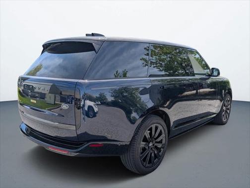 2023 Land Rover Range Rover P400 SE