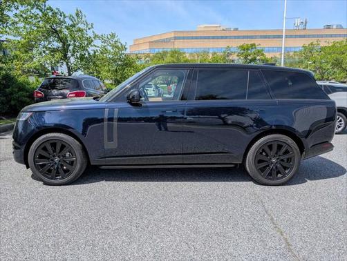 2023 Land Rover Range Rover P400 SE