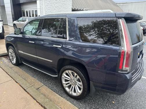 2018 Cadillac Escalade Premium Luxury