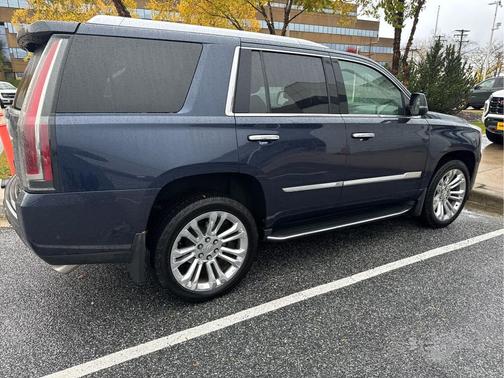 2018 Cadillac Escalade Premium Luxury