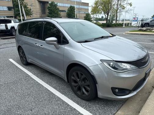 2019 Chrysler Pacifica Touring Plus