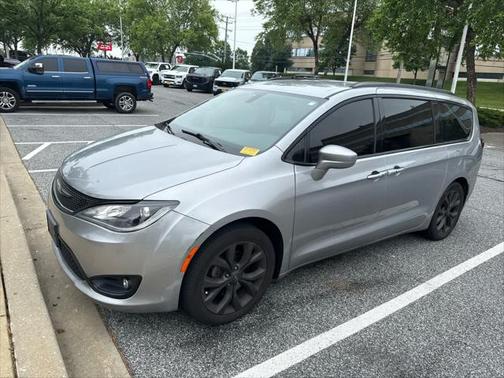 2019 Chrysler Pacifica Touring Plus