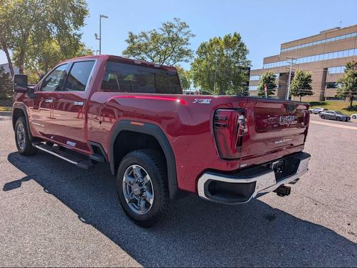 2025 GMC Sierra 2500 SLT