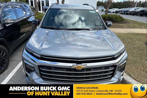 2025 Chevrolet Traverse LT