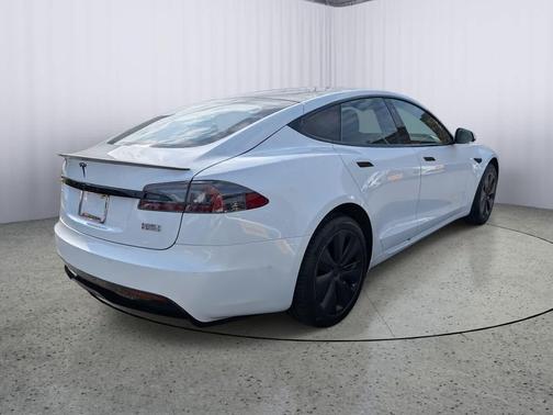 2021 Tesla Model S Long Range
