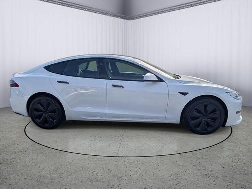2021 Tesla Model S Long Range