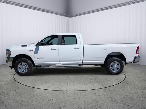2021 RAM 2500 Big Horn Crew Cab 4x4 8' Box