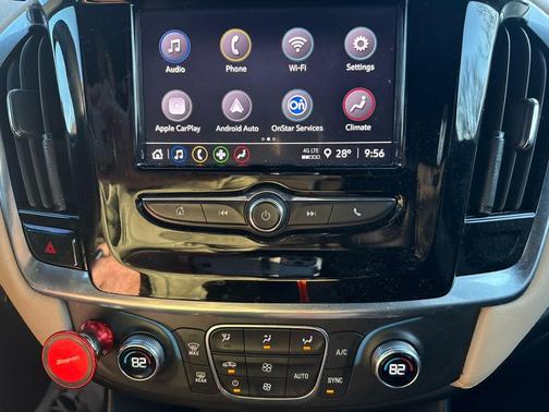 2022 Chevrolet Traverse LS