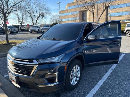 2022 Chevrolet Traverse LS