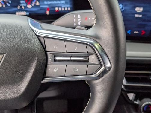 Mosaic Black Metallic 2024 Chevrolet Traverse LT