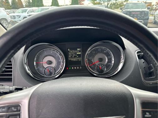 2016 Chrysler Town & Country Touring