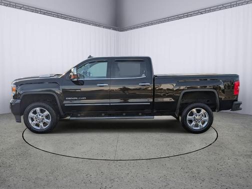 2017 GMC Sierra 2500 Denali