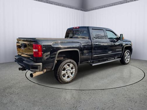 2017 GMC Sierra 2500 Denali