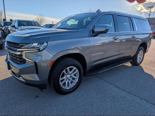 2022 Chevrolet Suburban LT
