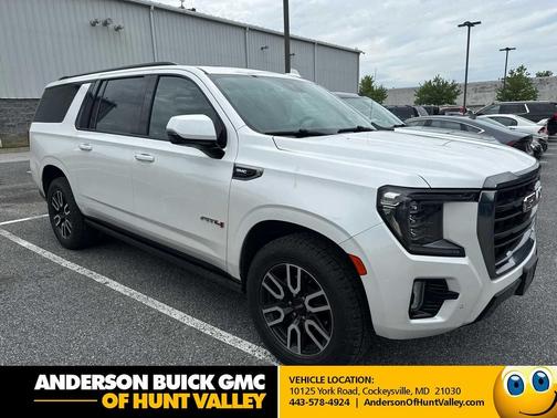Summit White 2023 GMC Yukon XL AT4