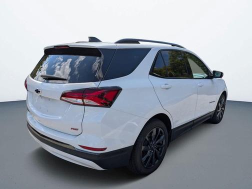 2022 Chevrolet Equinox FWD RS