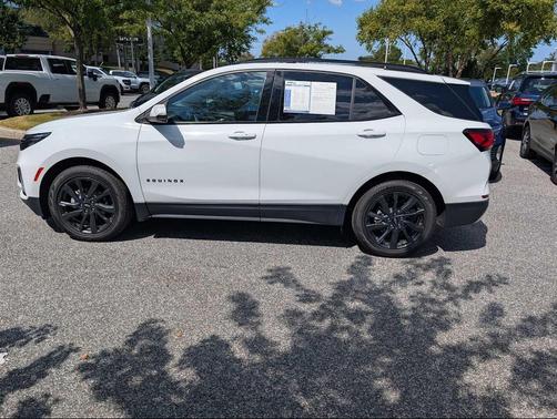2022 Chevrolet Equinox FWD RS