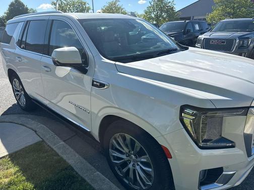 White Frost Tricoat 2021 GMC Yukon Denali