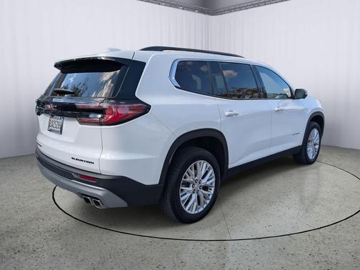 2024 GMC Acadia AWD Elevation