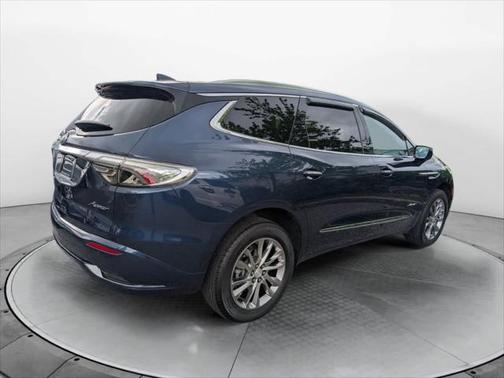 2022 Buick Enclave AWD Avenir