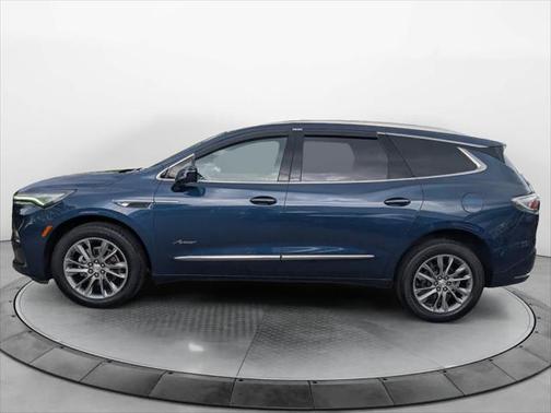 2022 Buick Enclave AWD Avenir