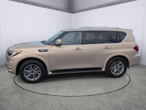 2021 INFINITI QX80 Luxe