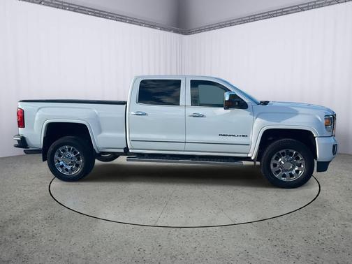 2017 GMC Sierra 2500 Denali