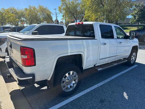 2017 GMC Sierra 2500 Denali