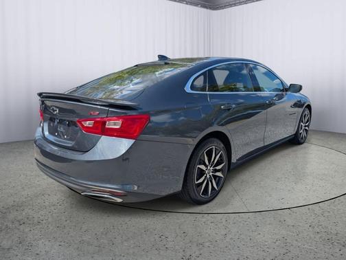 2021 Chevrolet Malibu FWD RS