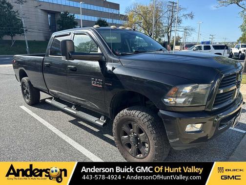 2017 RAM 3500 Big Horn Crew Cab 4x4 8' Box