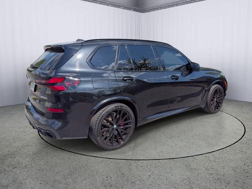 Black Sapphire Metallic 2025 BMW X5 M60i