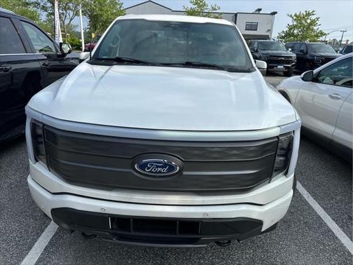 2022 Ford F-150 Lightning LARIAT
