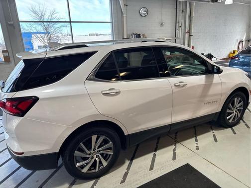 2023 Chevrolet Equinox Premier w/1LZ