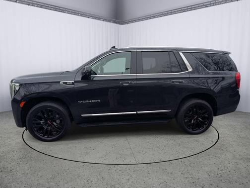 Titanium Rush Metallic 2023 GMC Yukon SLT