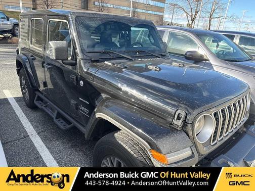 2024 Jeep Wrangler 4-Door Sahara 4x4