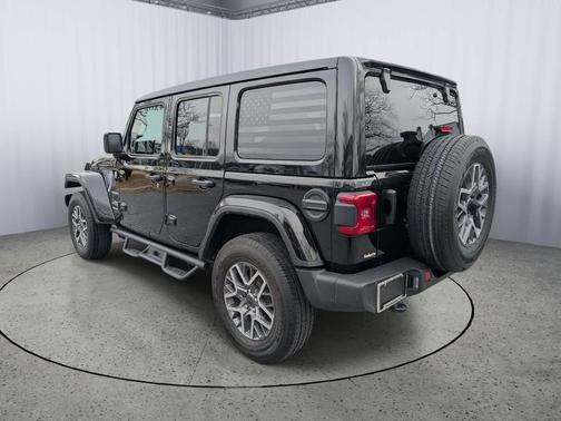 2024 Jeep Wrangler 4-Door Sahara 4x4