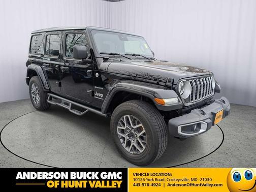 2024 Jeep Wrangler 4-Door Sahara 4x4