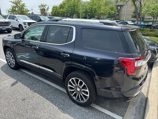 2022 GMC Acadia Denali