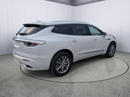 2024 Buick Enclave Avenir FWD