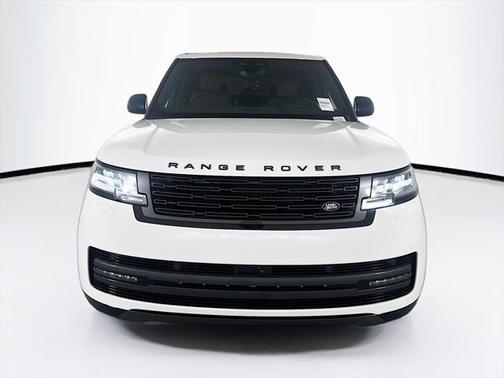 2025 Land Rover Range Rover P530 SE