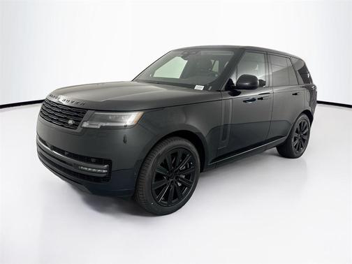 2026 Land Rover Range Rover P550e SE