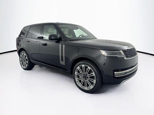 Santorini Black Metallic 2026 Land Rover Range Rover P530 SE
