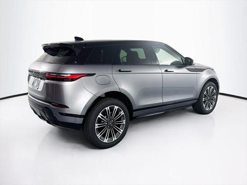 2026 Land Rover Range Rover Evoque Dynamic SE