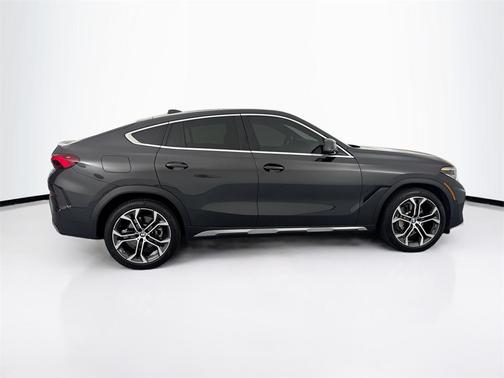 2022 BMW X6 xDrive40i