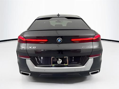 2022 BMW X6 xDrive40i