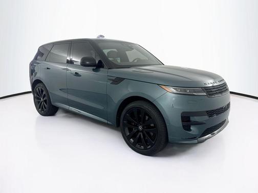 Giola Green Metallic 2025 Land Rover Range Rover Sport SE
